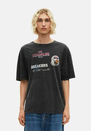 Marškinėliai su spaudiniu - black washed