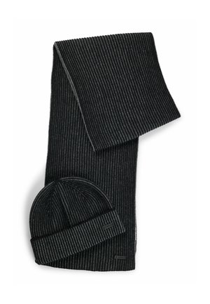 SET - Sjaal - black one