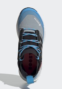 adidas Performance FREE HIKER - Sapatos de caminhada - grey