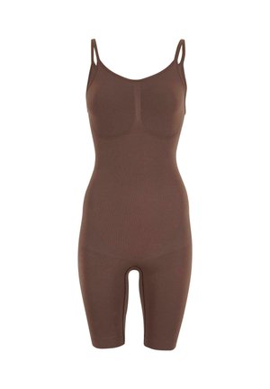 Rudas bodysuit'as su plonomis petnešomis, prigludusiu dizainu ir iki vidinės šlaunies ilgiu. Pagamintas iš minkštos medžiagos su lygiu paviršiumi ir formuotu krūtiniu.