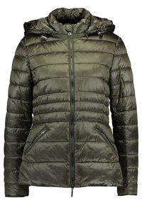 Olijfgroene donzen jas met capuchon. Voorzien van horizontale stiksels, een ritssluiting aan de voorkant en twee ritssluiting zijzakken. Gladde textuur.