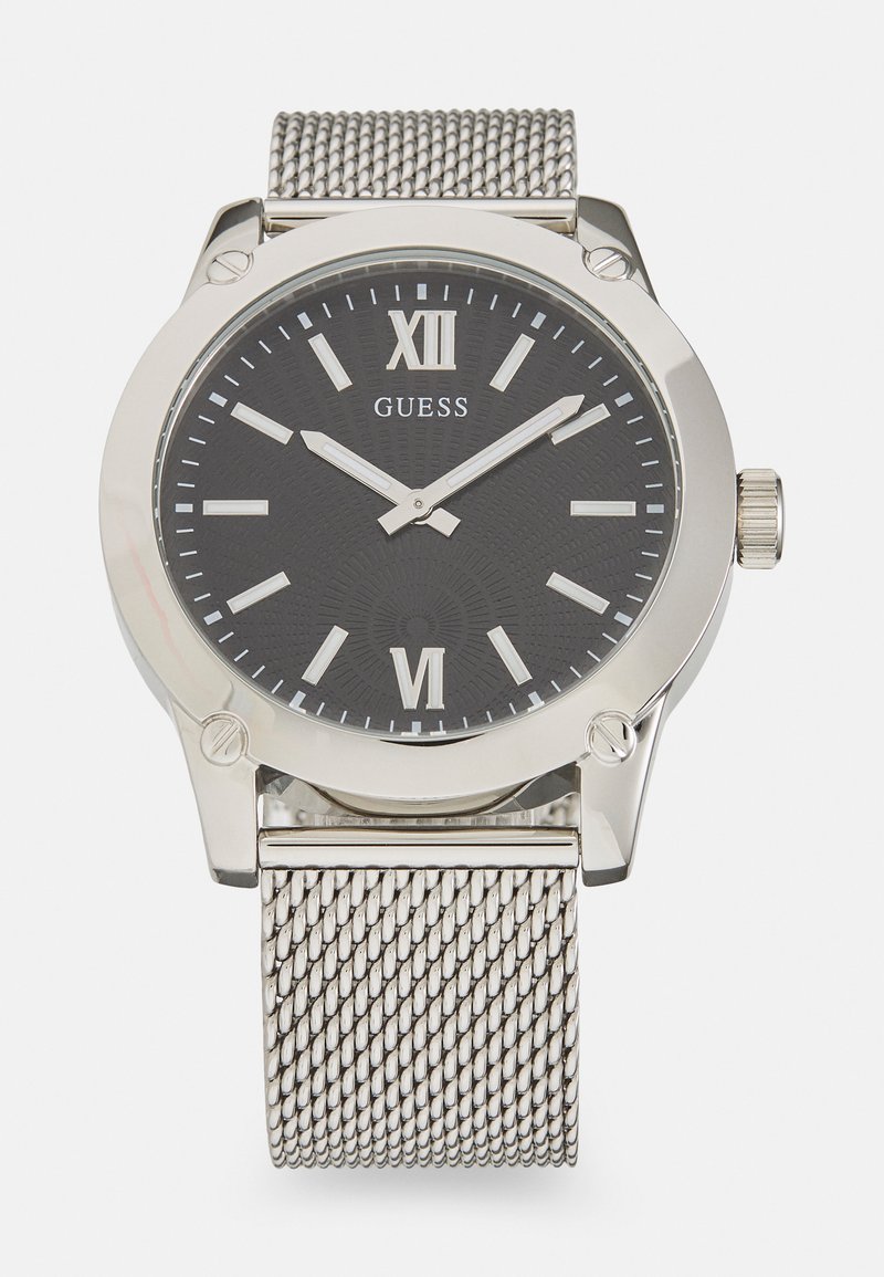 Silbernes Netz-Armband mit schwarzem Ziffernblatt, ausgestattet mit römischen Ziffern bei 12 und 6 sowie einem Gehäuse aus Edelstahl mit glatter Oberfläche.