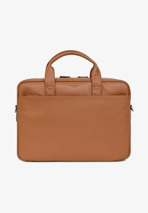 Pochette in pelle marrone con due manici superiori, forma rettangolare, cuciture visibili e un compartimento principale con zip per una conservazione sicura.