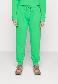 Modström HOLLY PANTS - Calças de fato de treino - island green