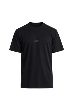 T-shirt noir à manches courtes avec col rond, orné d'un petit patch rectangulaire "SIKSILK" centré sur la poitrine.