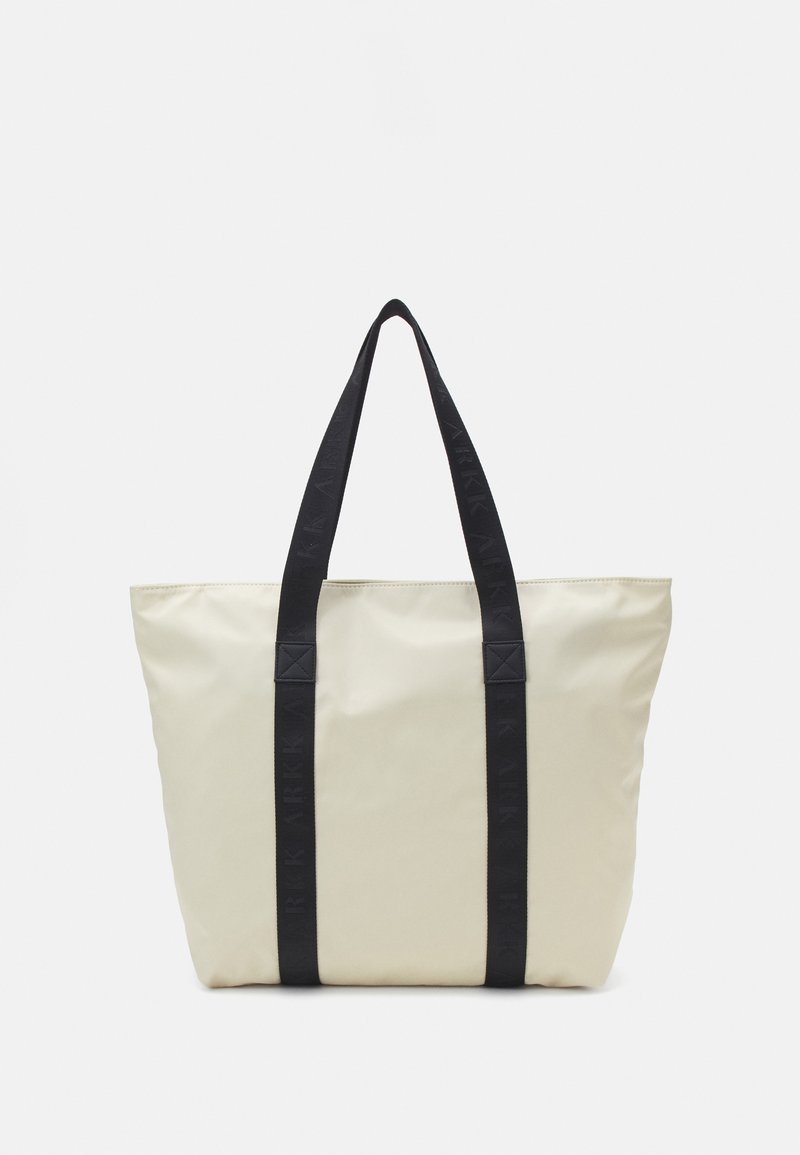 ARKK Copenhagen SHOPPER BAG UNISEX - Shoppingväska - cream/offwhite ...