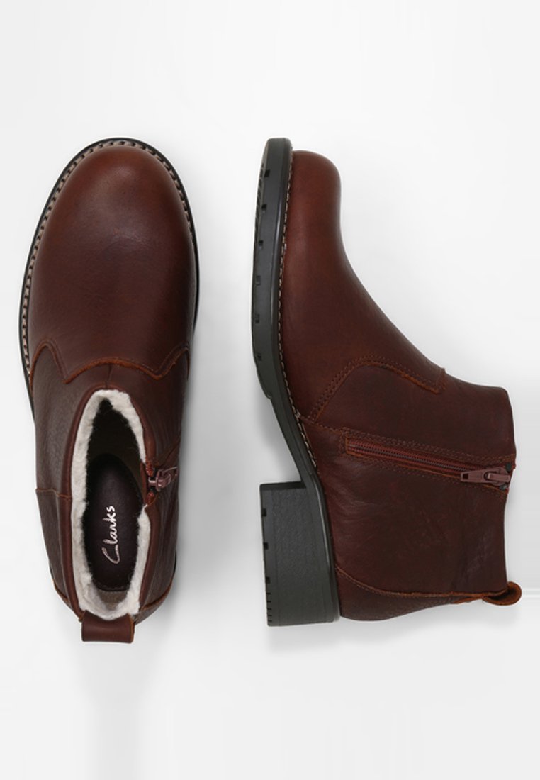 clarks orinoco snug