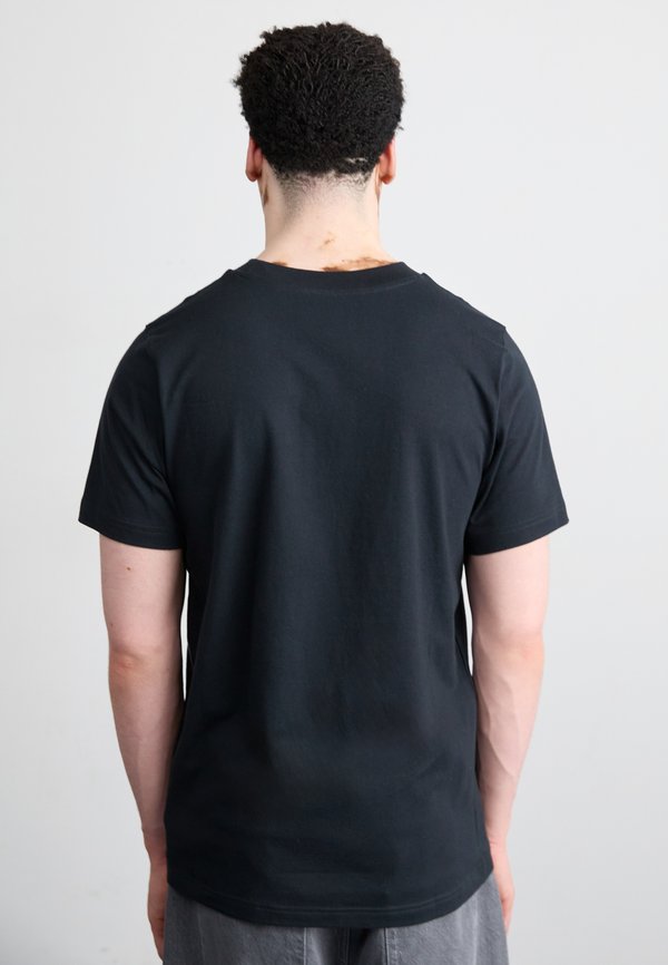 SPORT ESSENTIALS GRADIENT LOGO  - Print T-shirt2