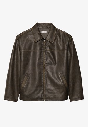 Brown leather jacket with a collar, zip closure, and two side pockets. Smooth texture with a slightly distressed finish.