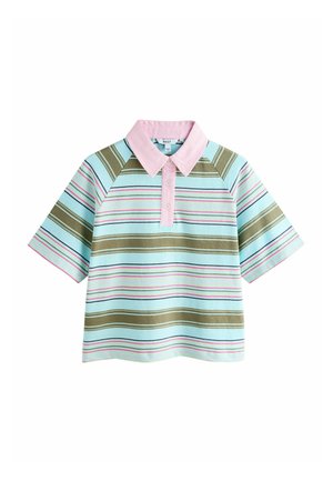 Poloshirt mit kurzen Ärmeln, pastellrosa Kragen und Knöpfen, mit horizontalen Streifen in Blau, Olivgrün, Pink und Schwarz auf hellblauem Stoff.