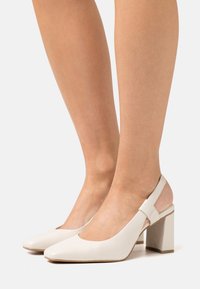 Marco Tozzi Pumps - cream