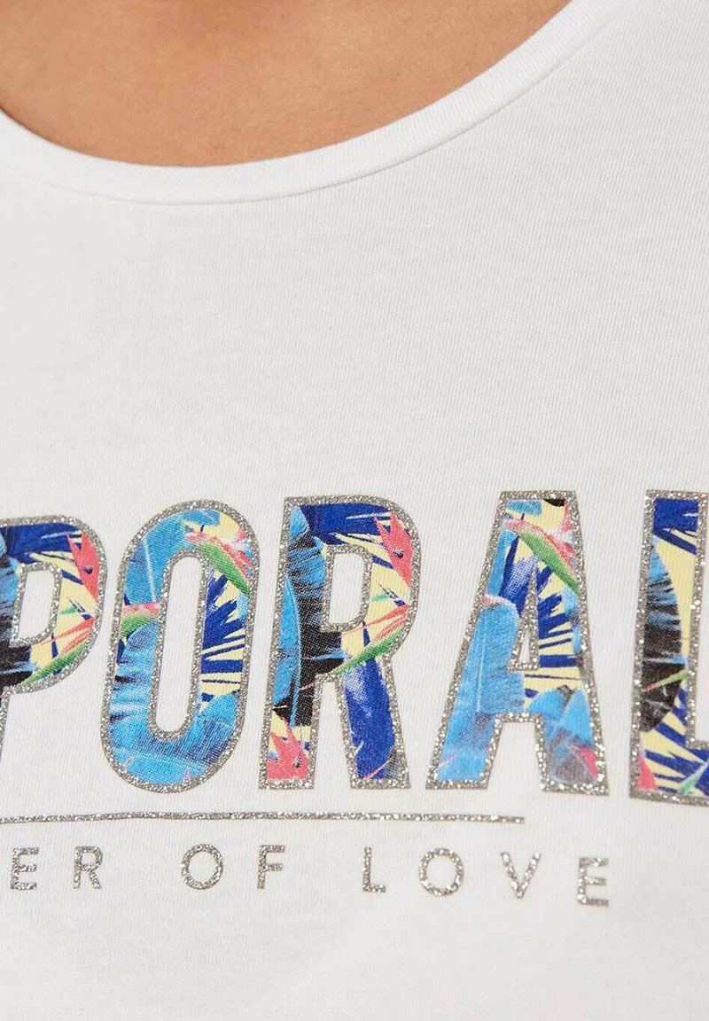 Promo T-shirt Femme Kaporal Chez Sport 2000