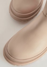 Next CHUNKY CHELSEA SOCK BOOTS - Platform bokacsizmák - nude pink