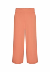 Unselected, dusty clay