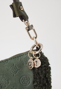 Guess DAVIKA zielony