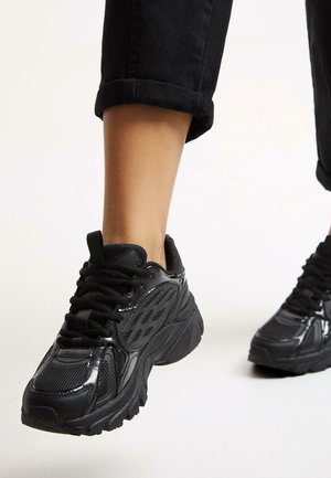 MULTI-PIECE  - Baskets basses - black