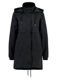 Imperméable long noir avec capuche, fermeture éclair frontale dissimulée par un rabat, cordons de serrage réglables à la capuche et à l'ourlet, et poches latérales.