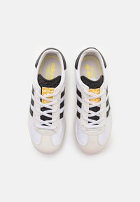 adidas Originals UNISEX - Tenisice - footwear white/core black/spark