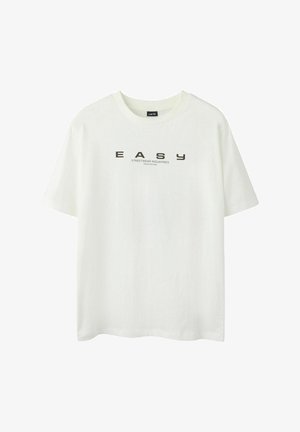 Hvid bomulds T-shirt med korte ærmer, rund udskæring og tekst på forsiden, der står "EASY STREETWEAR INDUSTRIES" med fed sort skrift.