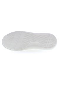 Soletta di scarpa in gomma bianca con scanalature orizzontali e verticali, superficie texturizzata per una maggiore aderenza e design del tacco arrotondato.