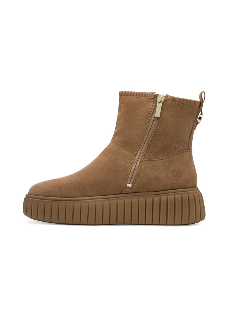 Tan enkellaars met een gladde suede afwerking, voorzien van een rits aan de zijkant, een ribbelrubberen zool en een zachte, gewatteerde kraag.