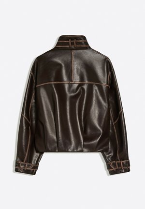 Bershka, FUNNEL-NECK JACKET - Veste en similicuir - mottled dark brown