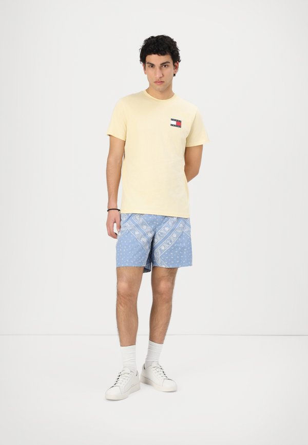 SLIM ESSENTIAL FLAG TEE - Print T-shirt - custard cream2