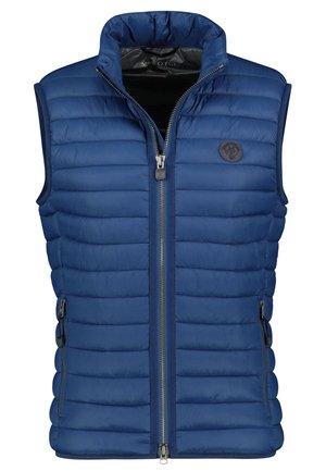 Męska niebieska pikowana bezrękawnikowa kamizelka z wysokim kołnierzem, zamkiem błyskawicznym z przodu, zapinanymi na zamek bocznymi kieszeniami oraz okrągłą naszywką z logo na piersi.