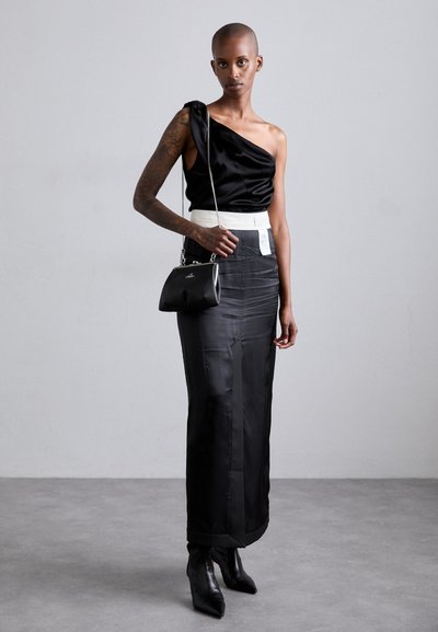 Vivienne Westwood GRANNY FRAME PURSE - Sac à main - black