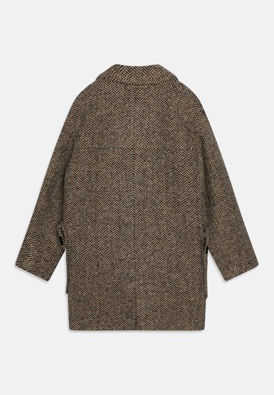 Cappotto a motivo a zigzag nei toni del marrone e beige, con colletto, maniche lunghe e spacchi laterali. Tessuto testurizzato con vestibilità ampia.