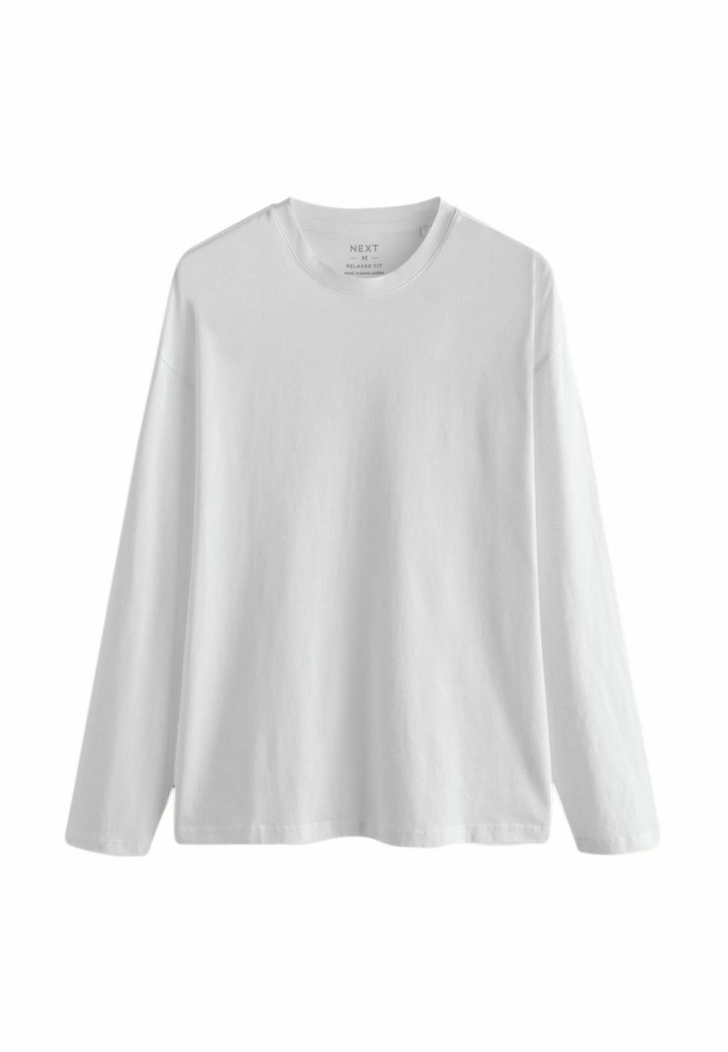 Tricou din bumbac alb, cu mâneci lungi, guler rotund și croi lejer. Textură fină, fără modele sau accente. Eticheta vizibilă în interiorul gulerului.