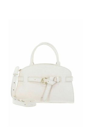 Witte leren handtas met bovenhandvatten, verstelbare schouderriem en voorste riemdetail met gesp in goudkleur.