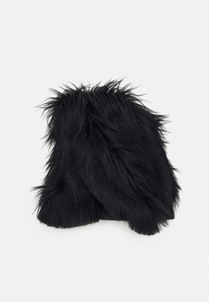 Černý příslušenství z umělé kožešiny s dlouhými, divokými vlákny, zaobleným tvarem a nerovnoměrnými texturami, které vytvářejí objemný vzhled.