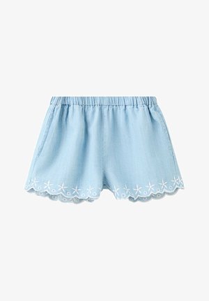 Pantaloni scurți albastru deschis cu talie elastică și broderie albă cu stele de mare de-a lungul tivului valurat și buzunare laterale.
