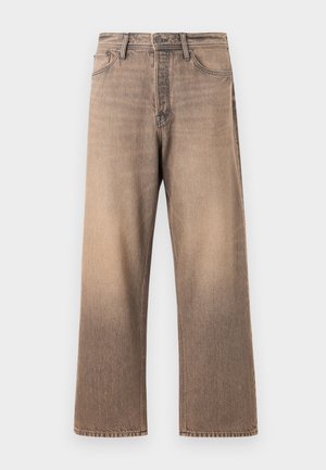 Jeans o szerokich nogawkach w gradientowym brązowym odcieniu, z klasycznym pięciopocketowym wzorem, szlufkami na pasek oraz kontrastowym przeszyciem na gładkim denimu.