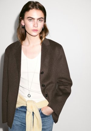 WITH TAILORED COLLAR - Blazer - brown