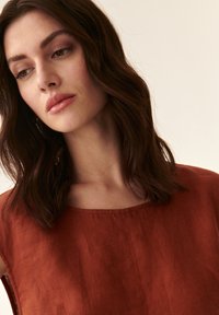 TATUUM SONATKO 1 - Freizeitkleid - ginger orange