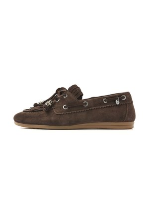 Boat shoes - brown