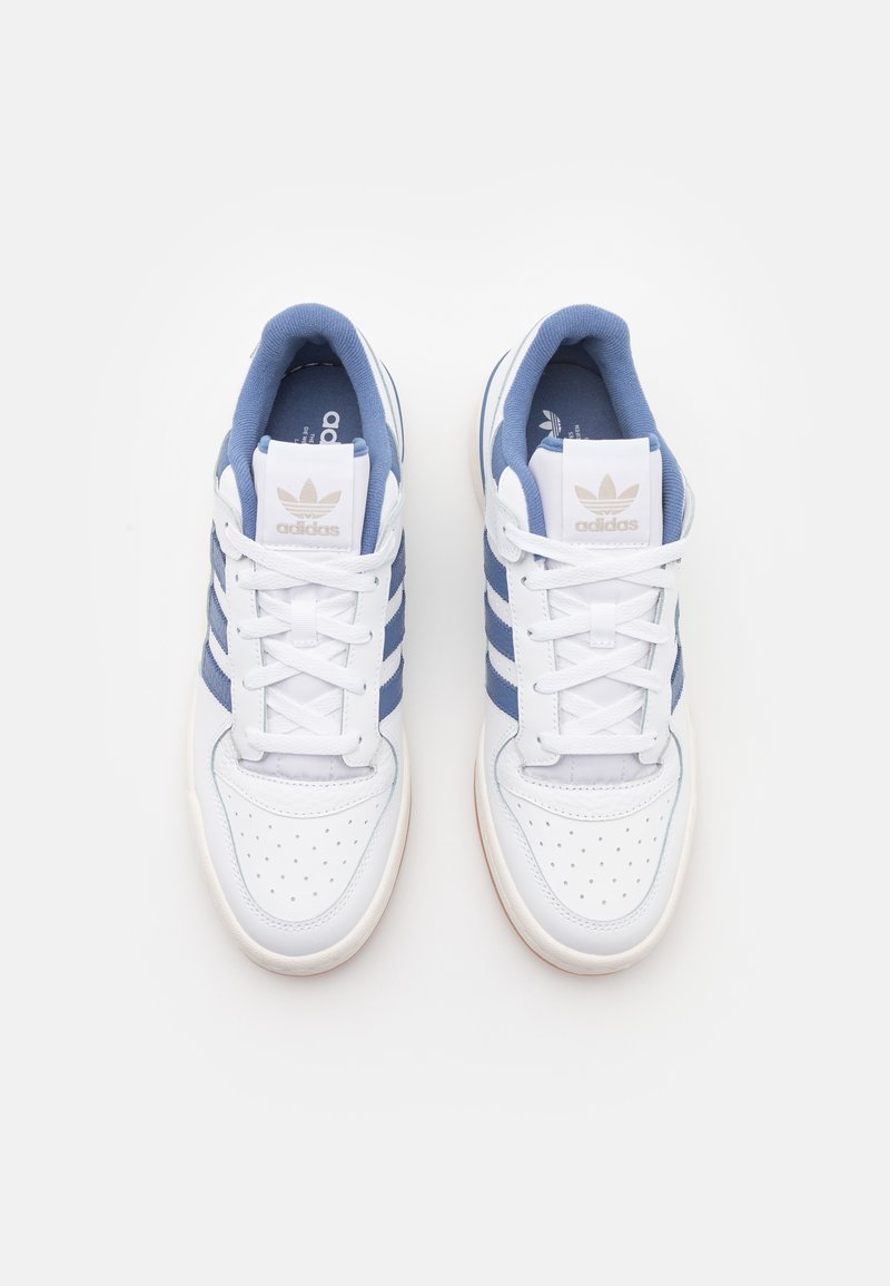 adidas Originals FORUM LOW CLASSIC - Trainers - footwear white/crew blue/cloud  white/white - Zalando