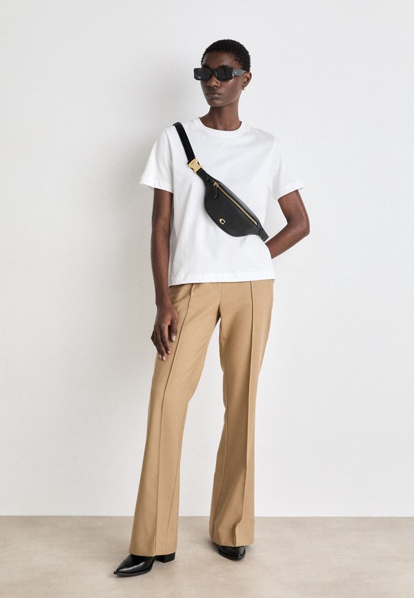 ESSENTIAL BELT BAG - Bum bag3