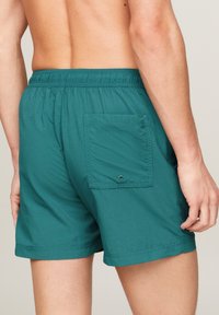 Tommy Jeans MEDIUM DRAWSTRING - Badeshorts - timeless teal