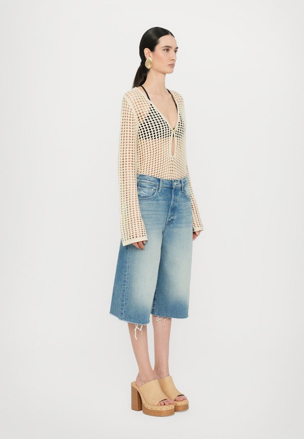 THE WHOLE LOT FRAY - Denim shorts3