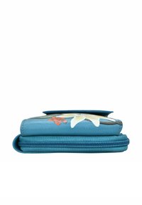 Blauwe leren portemonnee met bloemdesign. Voorzien van een ritsvak en een textuurafwerking. Compacte vorm met afgeronde hoeken.