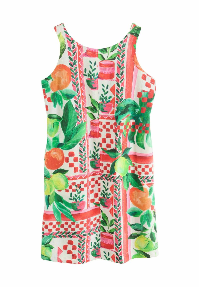 Mouwloze jurk van lichte, gebloemde stof met fruit en planten in groene, oranje en roze tinten op een witte achtergrond.