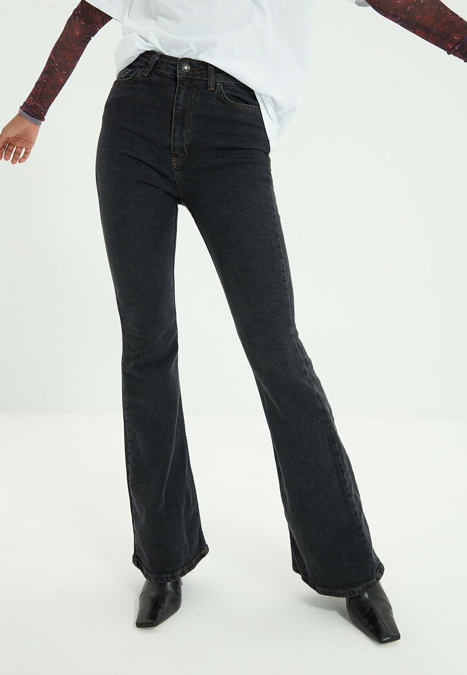 zalando jeans a zampa