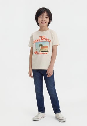 Vingino HIVE - Print T-shirt - sunlight white