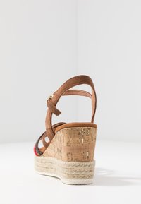 Marco Tozzi Espadrille - cognac