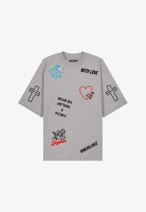 Mira Paris, TATTOO BE KIND OVERSIZED DROPPED SHOULDER TEE 26 UNISEX - T-shirts print - grey