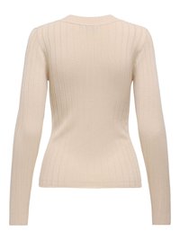 Pull beige en maille côtelée à manches longues, taille ajustée et col rond, vu de dos.