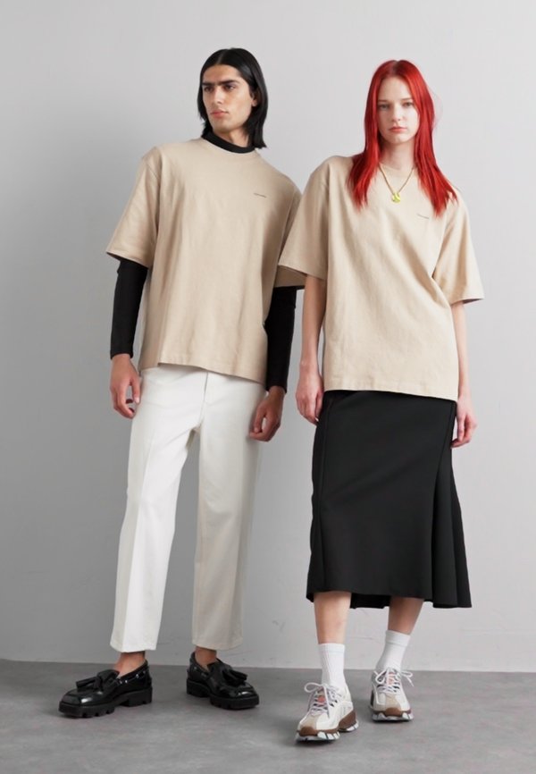 RELAXED TEE UNISEX - Basic T-shirt - sand3